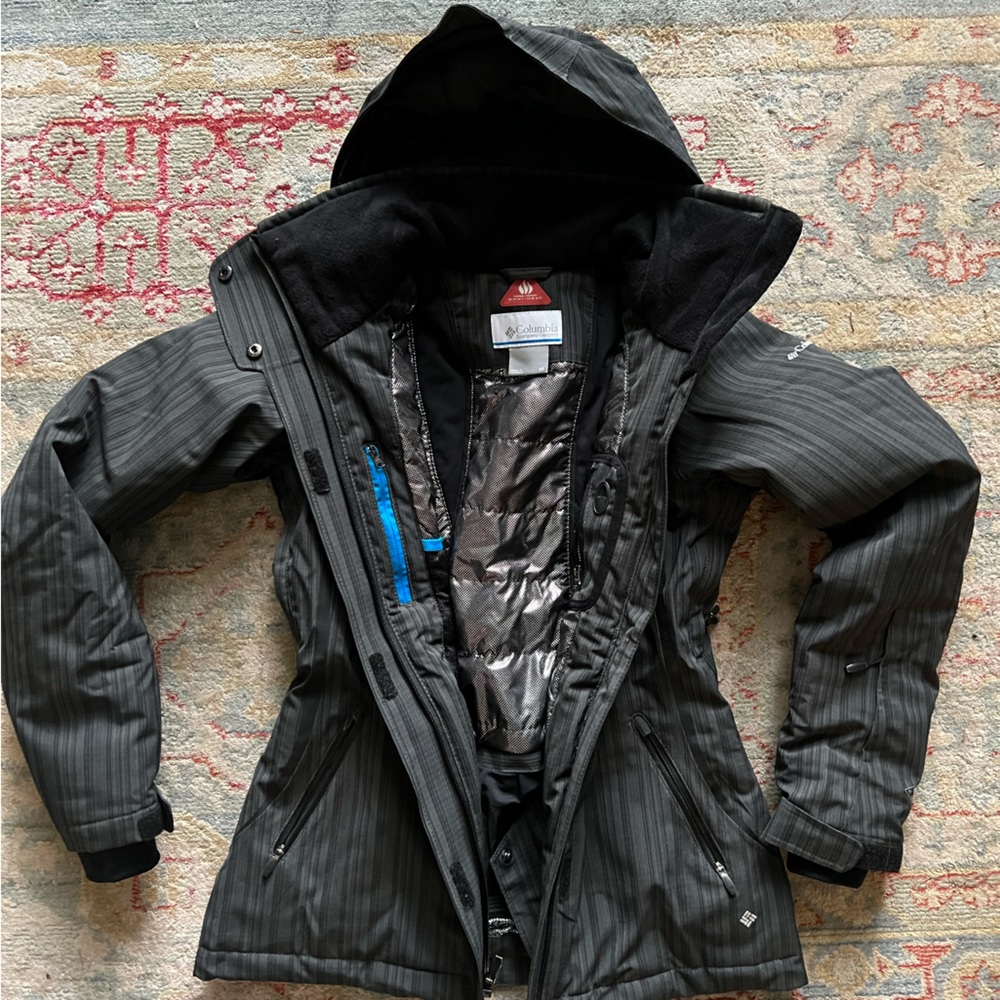 XS Columbia Ski Coat with Omni-Heat